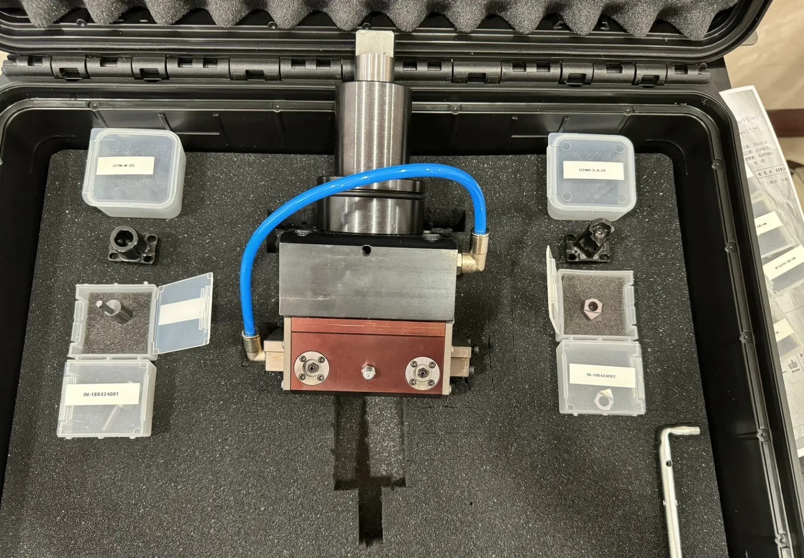 Protahovací jednotka Mongtec BMT65, zdvih 25 mm, 1000 ot/min (pouze těleso)