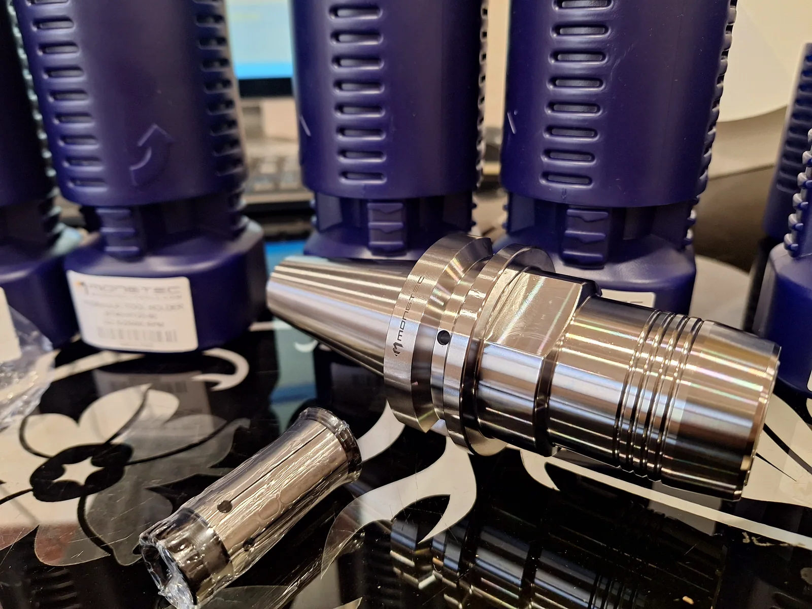 Mongtec hydraulic tool holder with HSK shank