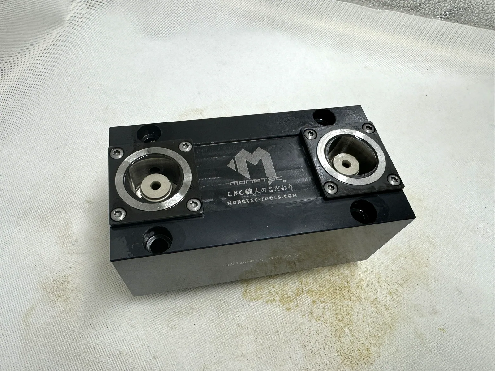 Mongtec twin PSC clamping unit