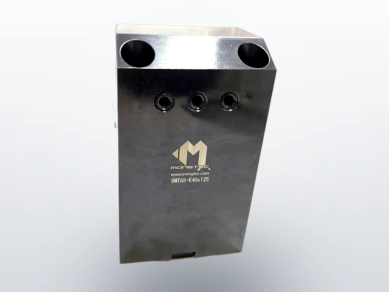 Mongtec BMT 外徑固定刀座 —— 代表性產品照片，非本案實物。